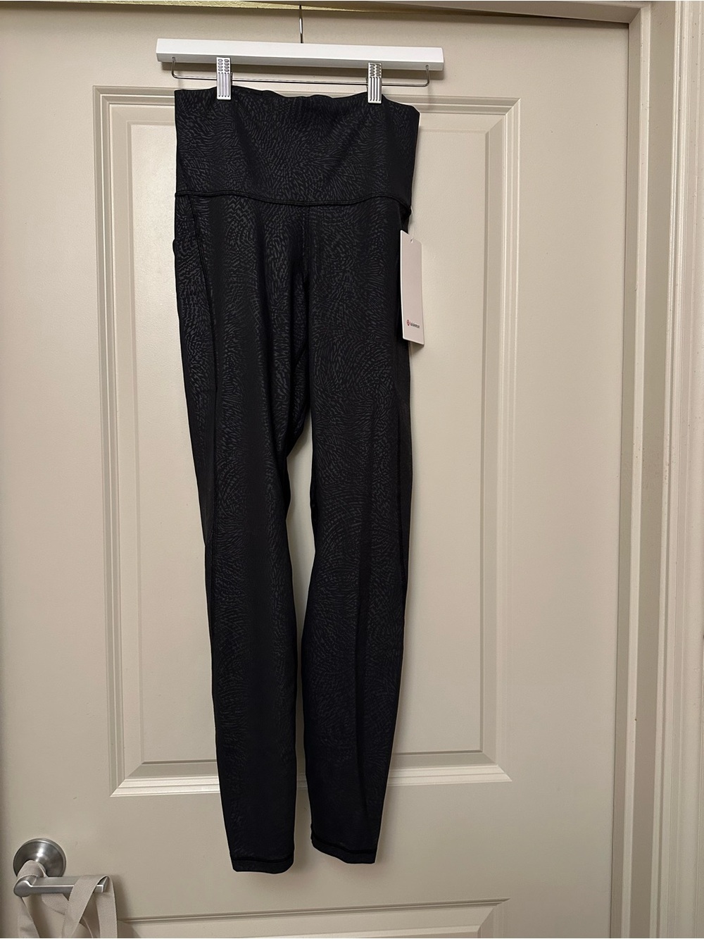 Lululemon NWT Align HR Pant 28”with pockets
